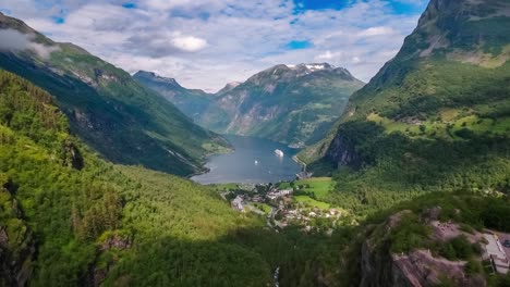 Fiordo-De-Geiranger,-Hermosa-Naturaleza-Noruega.